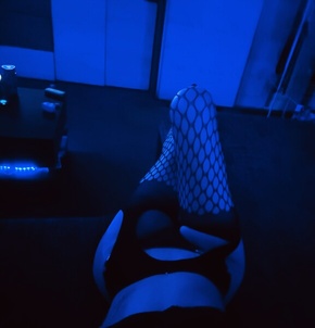 Liaaa (20 éves) - Telefon: +36 70 / 597-7452 - Dunaújváros