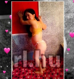 Lili (19 éves) - Telefon: +36 20 / 341-7301 - Szentes