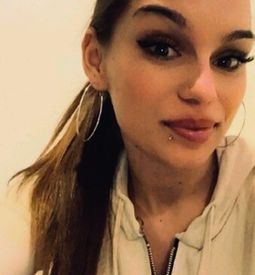 Budapest, Lili 06205684136