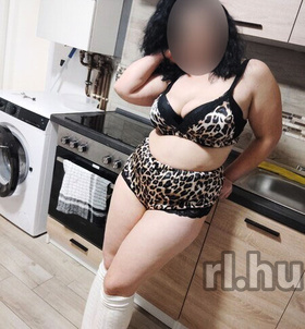 Lili (28 éves) - Telefon: +36 70 / 254-9620 - Kaposvár