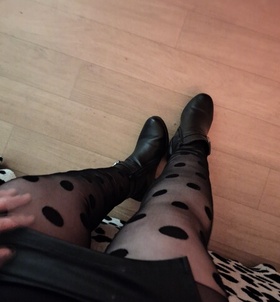 Lili (27 éves, Nő) - Telefon: +36 70 / 537-7307 - Budapest, IV. Újpest-Központtól nem messze, Óceán-árok utca közelében , szexpartner