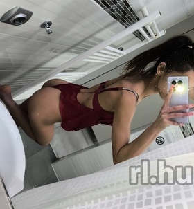 Lilla22 (22 éves) - Telefon: +36 20 / 821-6609 - Miskolc