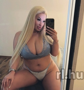 Lilly Gyöngyös escort Mädchen
