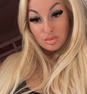 Lilly (31 éves) - Telefon: +36 70 / 742-6081 - Veszprém