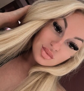 Lilly (31 éves) - Telefon: +36 70 / 742-6081 - Veszprém