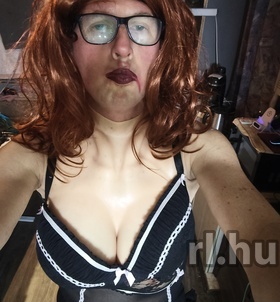 Sz�kesfeh�rv�r, Linda 06205312940