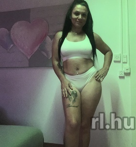 P�cs, Linett 06305140934