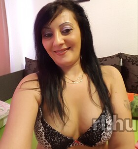 Lívia (39 éves) - Telefon: +36 30 / 534-5285 - Budapest, XV