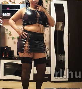 Lívia (39 éves) - Telefon: +36 30 / 534-5285 - Budapest, XV