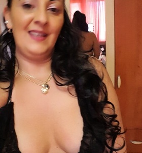 Lívia (39+ éves) - Telefon: +36 30 / 534-5285 - Budapest, XV