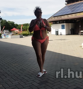 Lívia (39 éves) - Telefon: +36 30 / 534-5285 - Budapest, XV