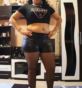 Lívia (39+ éves) - Telefon: +36 30 / 534-5285 - Budapest, XV