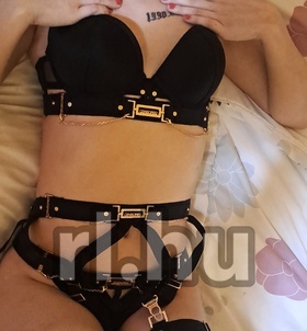 Liza (21 éves, Nő) - Telefon: +36 30 / 136-7327 - Dunakeszi, szexpartner