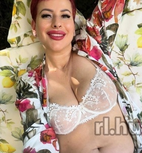 LizaPinelli Budapest escort girls