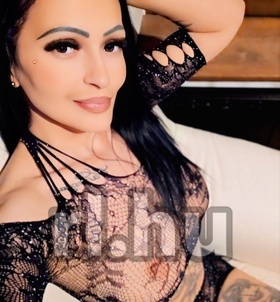 Lola Vác escort girls