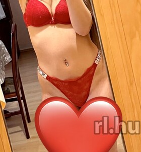 Sz�kesfeh�rv�r, Loretta 06304039765