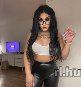 Budapest, Maja 06208243275