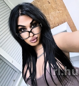 Budapest, Maja 06208243275