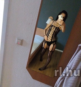 Maja (21 éves) - Telefon: +36 30 / 720-4878 - Szombathely