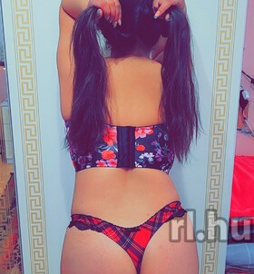 Maja (20+ éves) - Telefon: +36 30 / 787-0245 - Tata