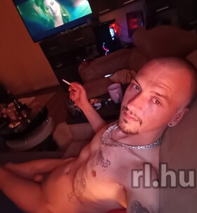 Marcello (33 éves) - Telefon: +36 30 / 182-3296 - Zalakomár