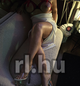 Mariann (46 éves, Nő) - Telefon: +36 70 / 277-4964 - Budapest, XIX. Kispesten a Kossuth piac mellett a Lidl mellett közvetlen , szexpartner