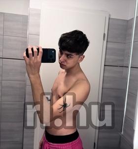 Matt Budapest escort Mädchen