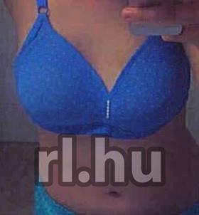 Maya (20 éves) - Telefon: +36 30 / 452-7952 - Simontornya