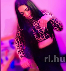 Medy Pécs escort girls