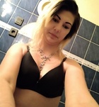 Melissza (24 éves) - Telefon: +36 20 / 493-6140 - Cegléd