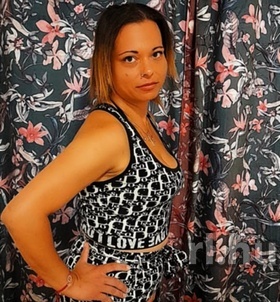 Melissza (28 éves) - Telefon: +36 20 / 624-4888 - Debrecen