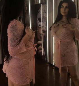 Melli 209622598, Pécs Escort