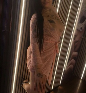 P�cs, Melli 06209622598