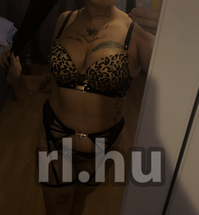 P�cs, Melli 06209622598