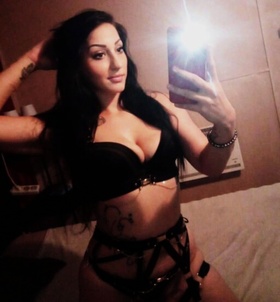 Melody27 (26 éves) - Telefon: +36 30 / 655-0571 - Békéscsaba