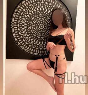 Melody (19+ éves) - Telefon: +36 70 / 227-3107 - Szeged