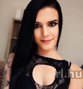 Mercedes Budapest escort Mädchen