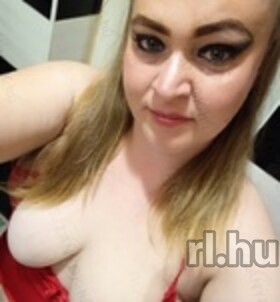 MercédeszésRoberto Vámospércs escort Mädchen
