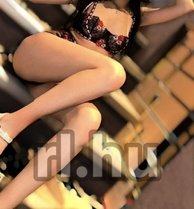 Mézeske (20+ éves) - Telefon: +36 30 / 597-9421 - Pécs