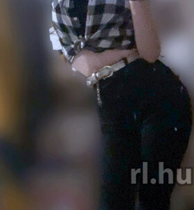 Mézi (19 éves) - Telefon: +36 70 / 883-3533 - Eger