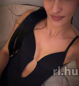 Mézike77 Budapest escort Mädchen
