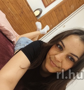 Mia Pécs escort Mädchen