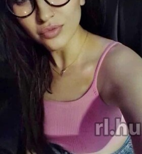 Mia (30 éves) - Telefon: +36 20 / 598-5227 - Debrecen