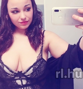 Koml�, Mia 06307361174