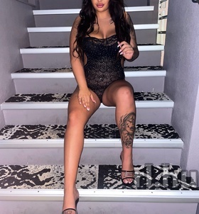 Mia (22+ éves) - Telefon: +36 30 / 781-8124 - Budapest, IX