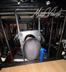 MiaVelvet (33 éves) - Telefon: +36 30 / 439-8122 - Budapest, XV