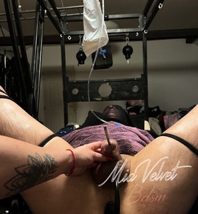 MiaVelvet (33 éves) - Telefon: +36 30 / 439-8122 - Budapest, XV