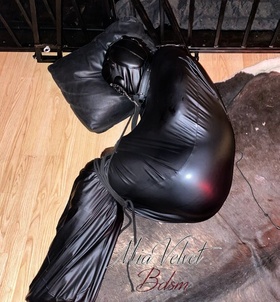 MiaVelvet (33 éves) - Telefon: +36 30 / 439-8122 - Budapest, XV