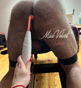 MiaVelvet (33 éves) - Telefon: +36 30 / 439-8122 - Budapest, XV