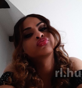 Kom�rom, Mikaela 06705315400